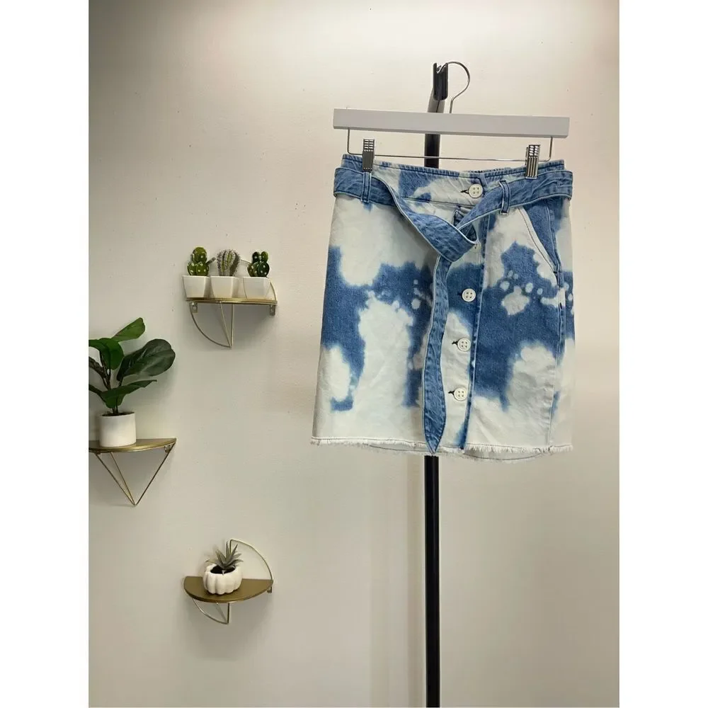 OU - BDG Polly Bleached Denim Mini Skirt